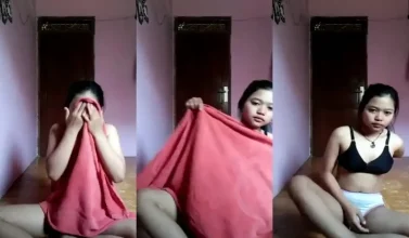 ABG Kelar Mandi Remes Toket