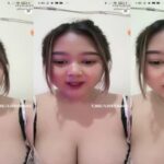 Bokep Indo Tobrut Cantik Baik Hati Remas Nenen Melet Cantik Gemoy Asli!